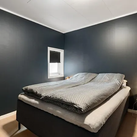 And Newly Renovated For Rent Lägenhet *