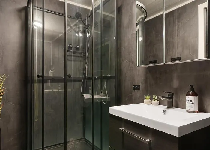 And Newly Renovated For Rent Τρόμσο