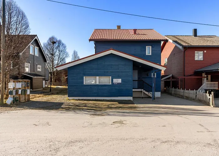 And Newly Renovated For Rent Apartament *